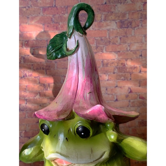 Set of 3 Spring/Summer Frog Figurines - Picture 7 of 9
